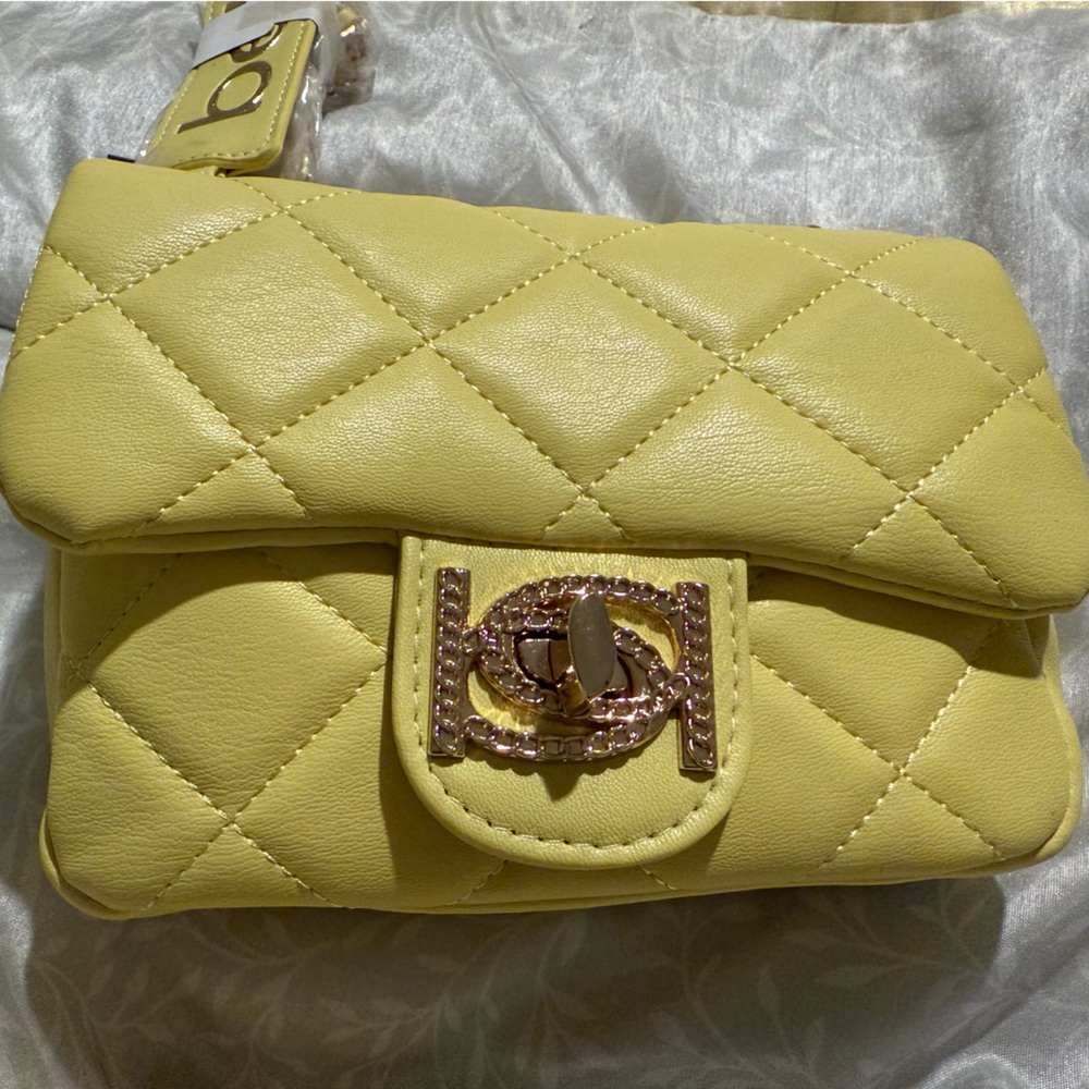 🔥🔥New Bebe quilted shoulder bag - Picture 4 of 7